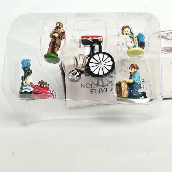 Liberty Falls Painted Pewter AH49 First Gasoline Car Set - Picture 2 of 5